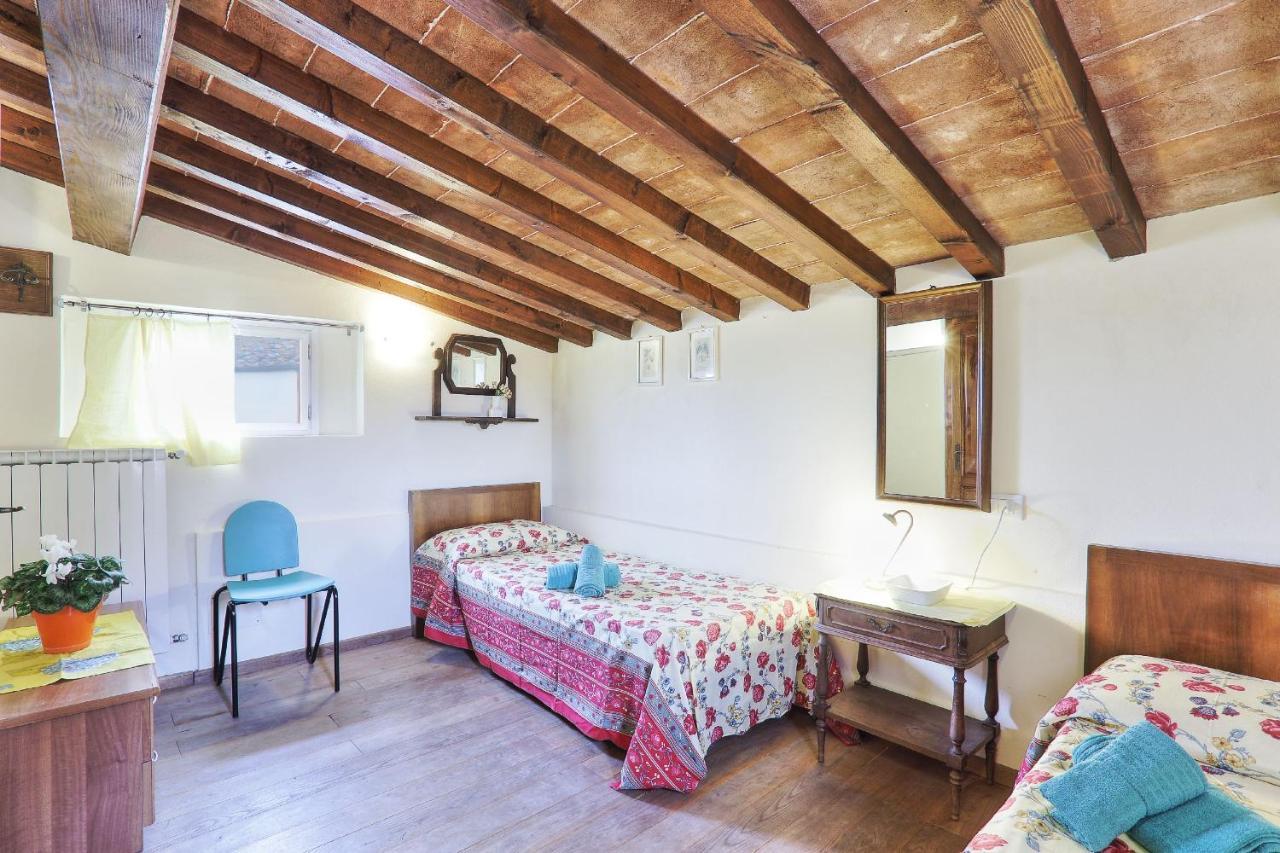La Canonica Di Alica Palaia Bagian luar foto