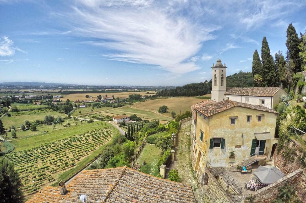 La Canonica Di Alica Palaia Bagian luar foto